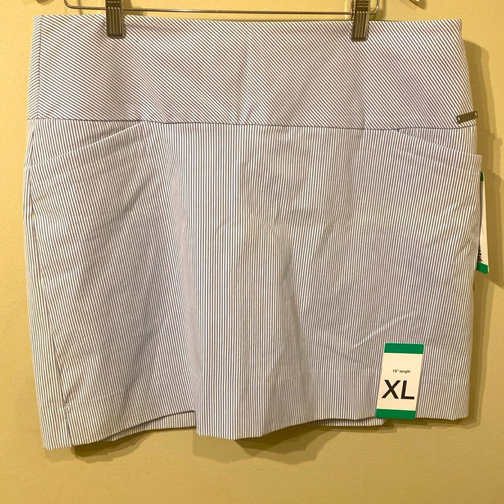 S.C. & Co Blue Stripe 360 Tummy Control 19" length Skort sz XL NWT 2 Pockets